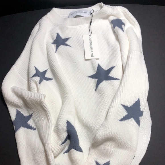 NEW⭐️HOST PICK🎉⭐️CALVIN KLEIN JEANS SWEATER - Picture 7 of 11